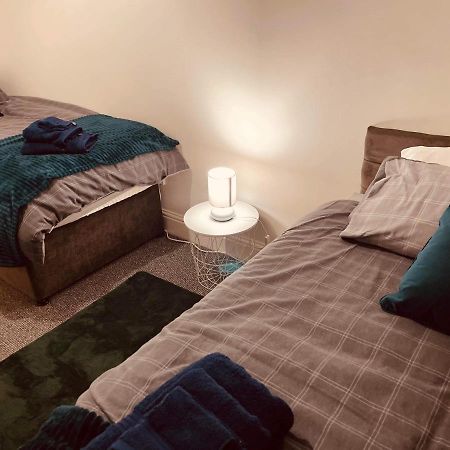 Luxury Suite 3 Bed Apartment Sleeps 6-8 ブラックプール エクステリア 写真