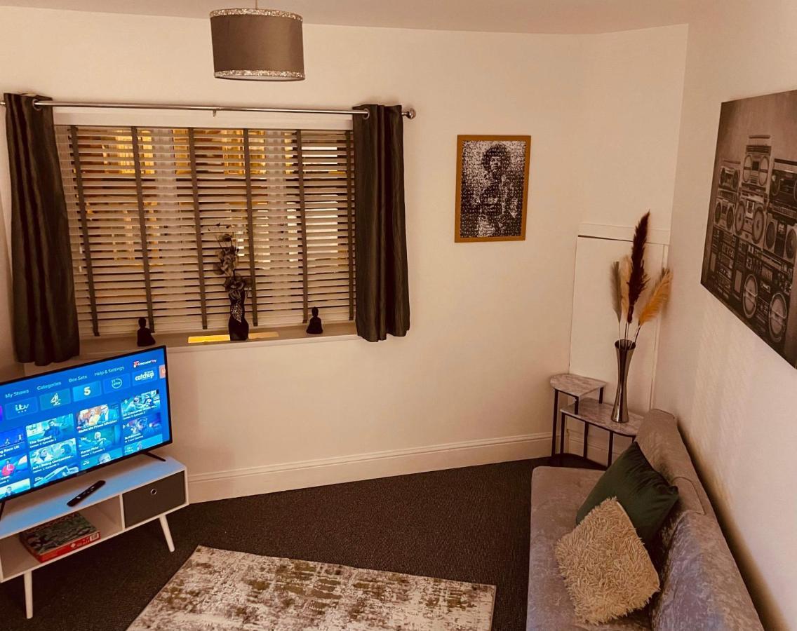 Luxury Suite 3 Bed Apartment Sleeps 6-8 ブラックプール エクステリア 写真