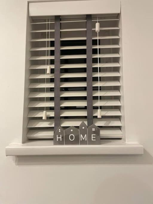 Luxury Suite 3 Bed Apartment Sleeps 6-8 ブラックプール エクステリア 写真