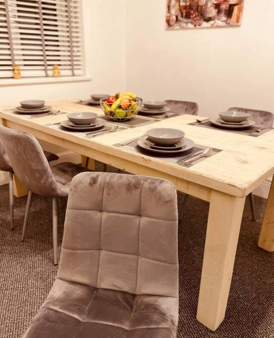 Luxury Suite 3 Bed Apartment Sleeps 6-8 ブラックプール エクステリア 写真