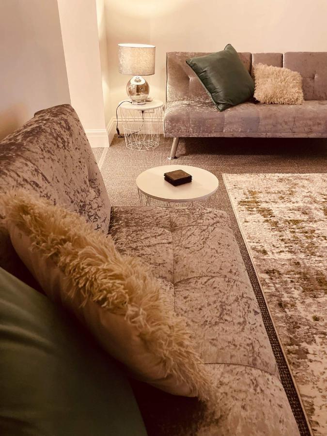 Luxury Suite 3 Bed Apartment Sleeps 6-8 ブラックプール エクステリア 写真