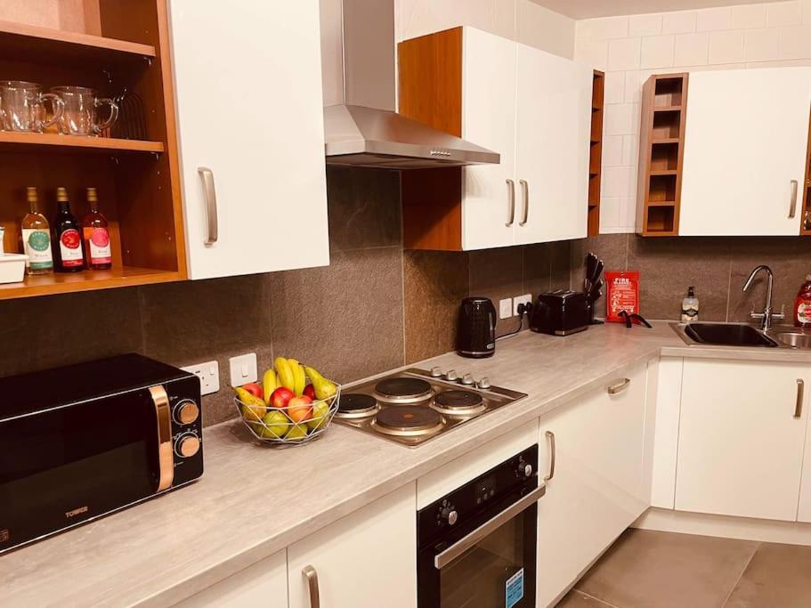 Luxury Suite 3 Bed Apartment Sleeps 6-8 ブラックプール エクステリア 写真